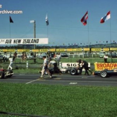 Mise en place sur la grille à Pukehope
© Mike Feisst - Motorsport archives